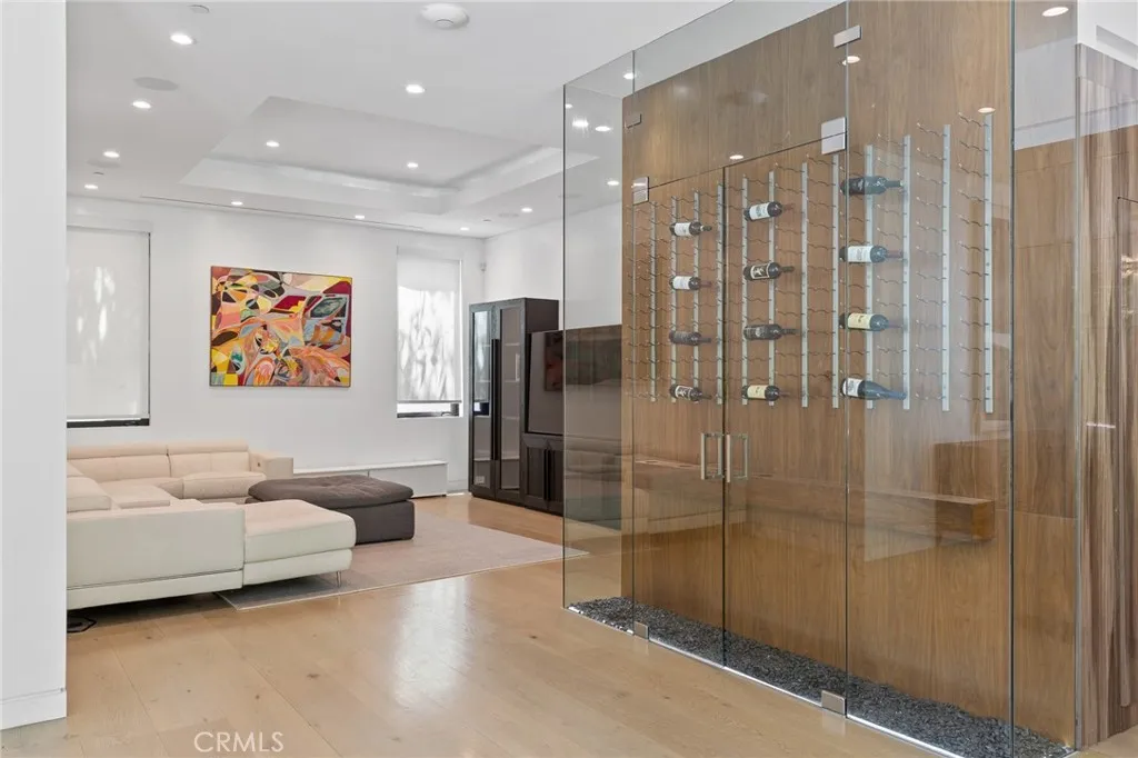 15241 Greenleaf, Sherman Oaks, California 91403 home-pic-13