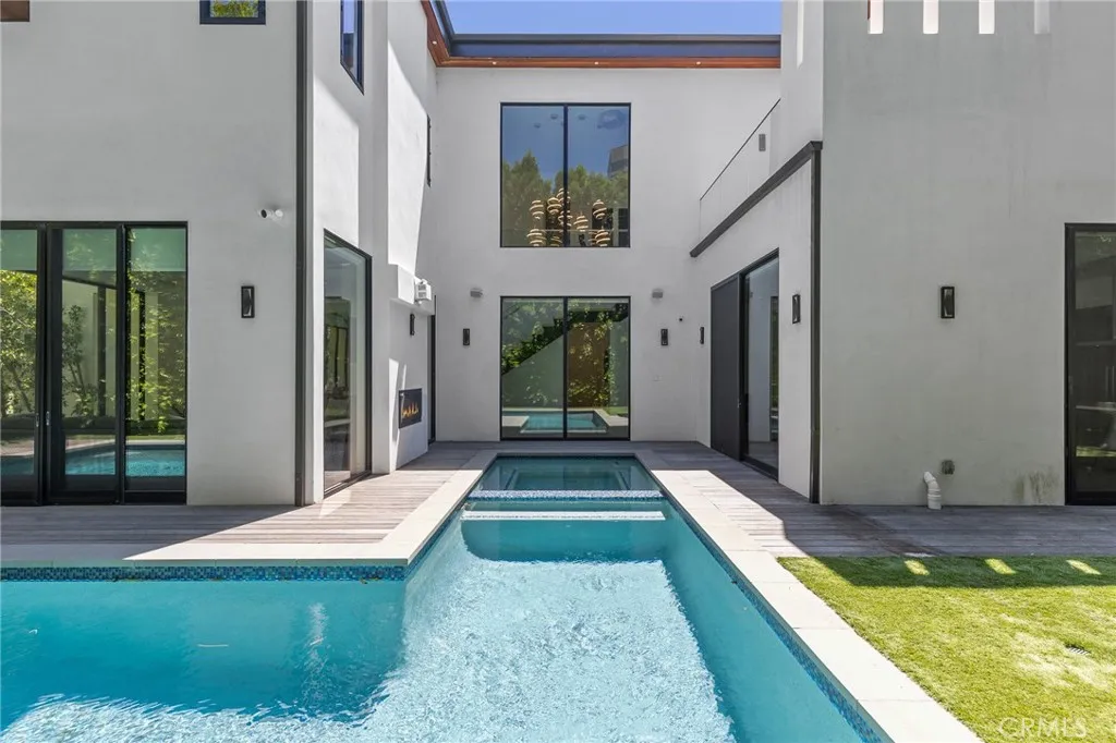 15241 Greenleaf, Sherman Oaks, California 91403 home-pic-32