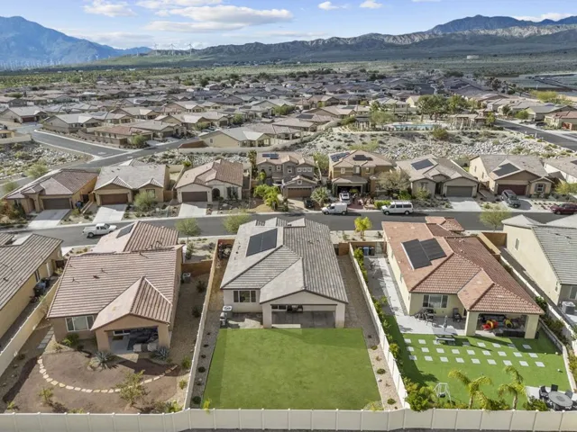 32-web-or-mls-11548-sky-pointe-dr
