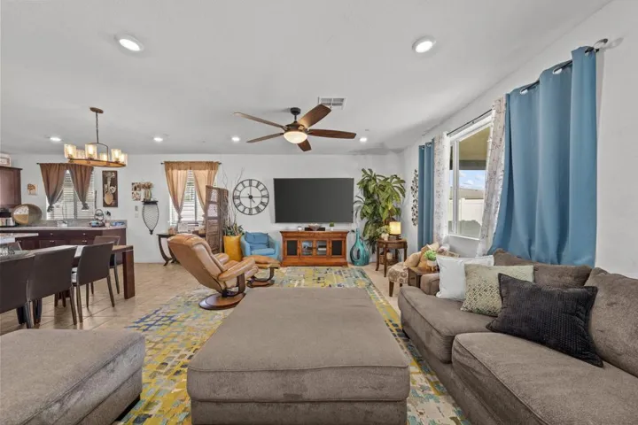 14-web-or-mls-11548-sky-pointe-dr