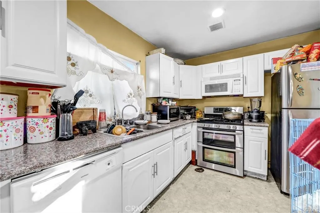 1380 1382 Glen Avenue, Pasadena, California 91103 home-pic-10