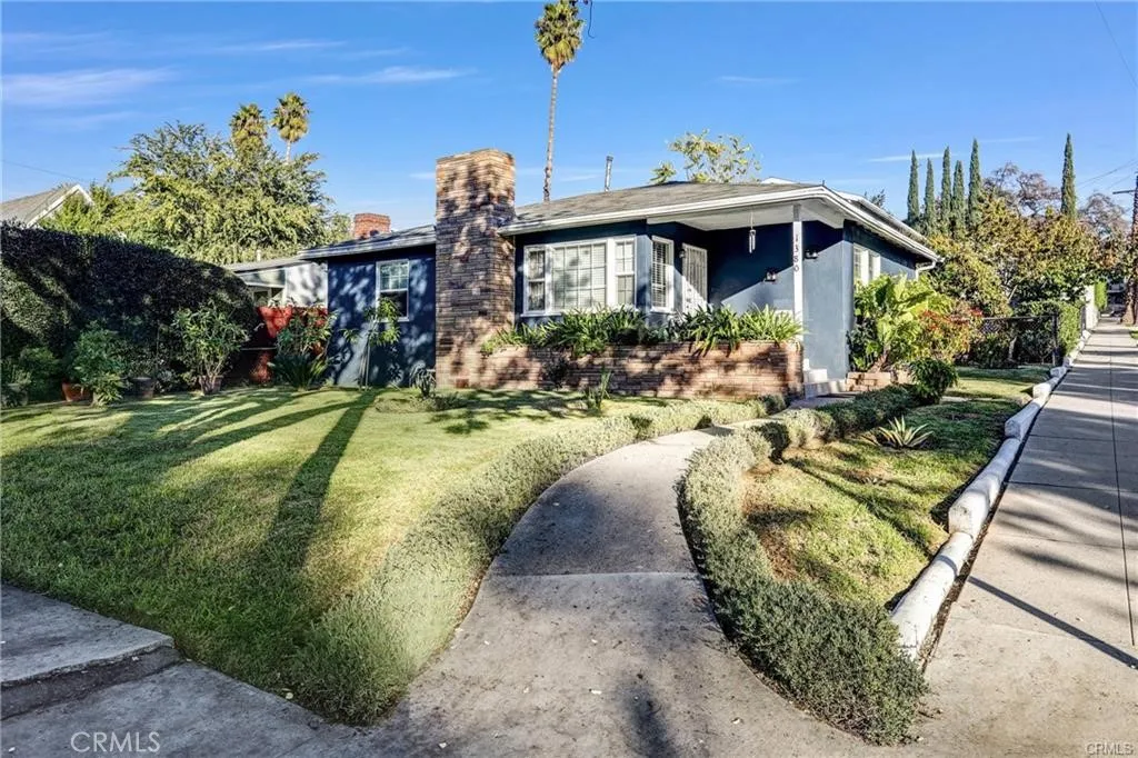 1380 1382 Glen Avenue, Pasadena, California 91103 home-pic-2