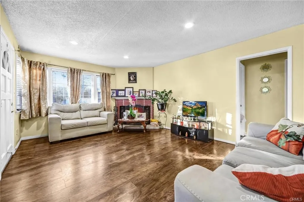 1380 1382 Glen Avenue, Pasadena, California 91103 home-pic-6