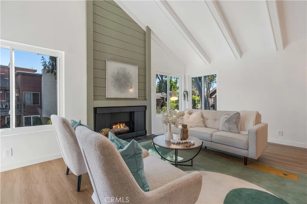 4902 Maytime, Culver City, California 90230 home-pic-3