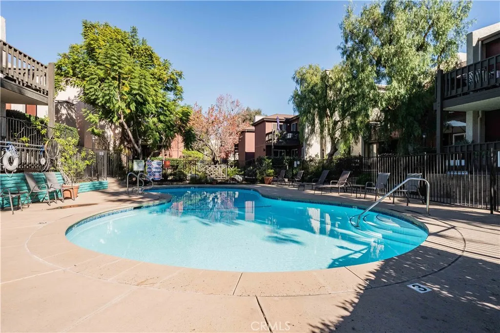 4902 Maytime, Culver City, California 90230 home-pic-27