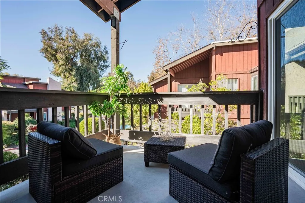 4902 Maytime, Culver City, California 90230 home-pic-24