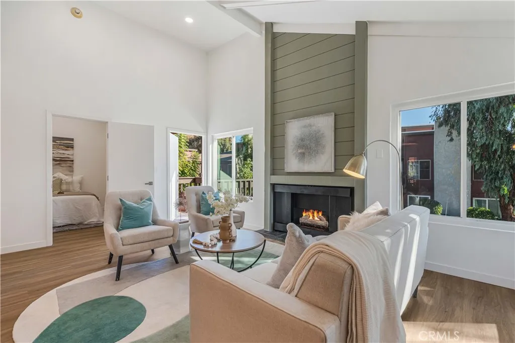 4902 Maytime, Culver City, California 90230 home-pic-2