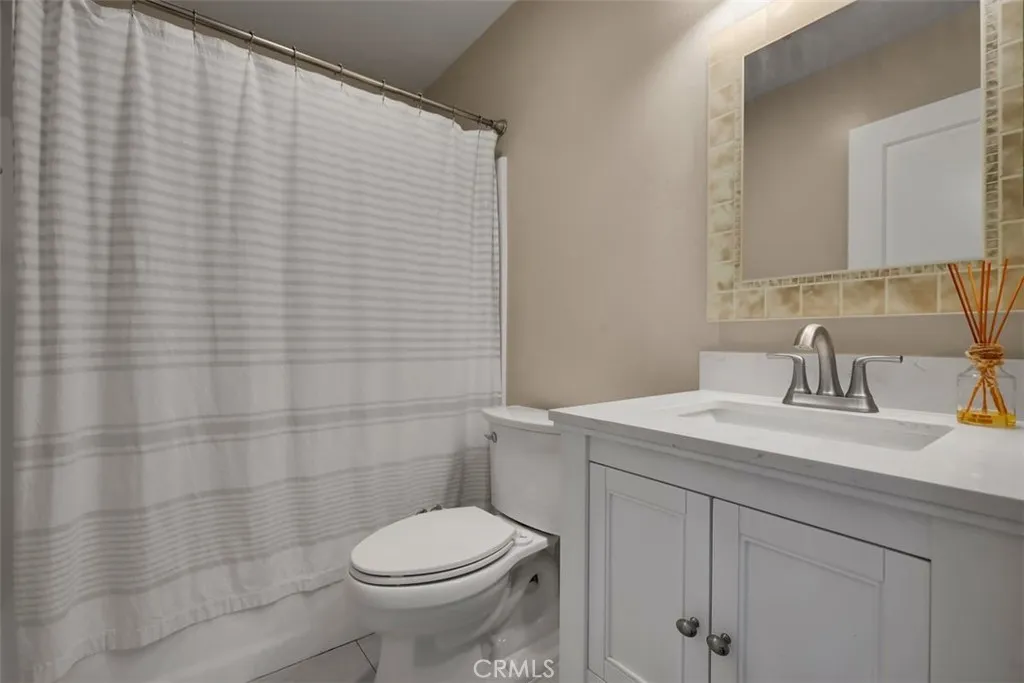 755 N East, Anaheim, California 92805 home-pic-15