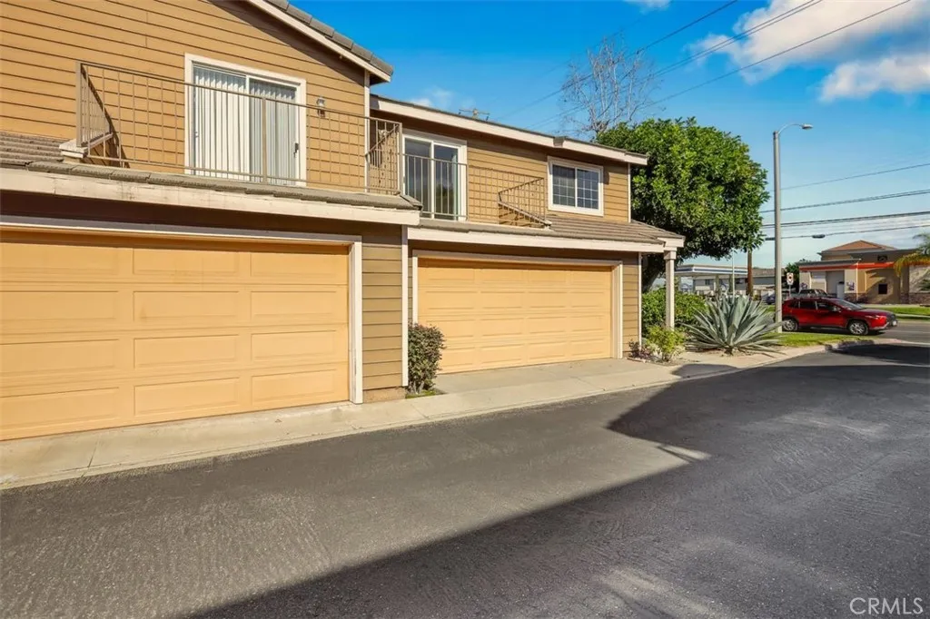 755 N East, Anaheim, California 92805 home-pic-4