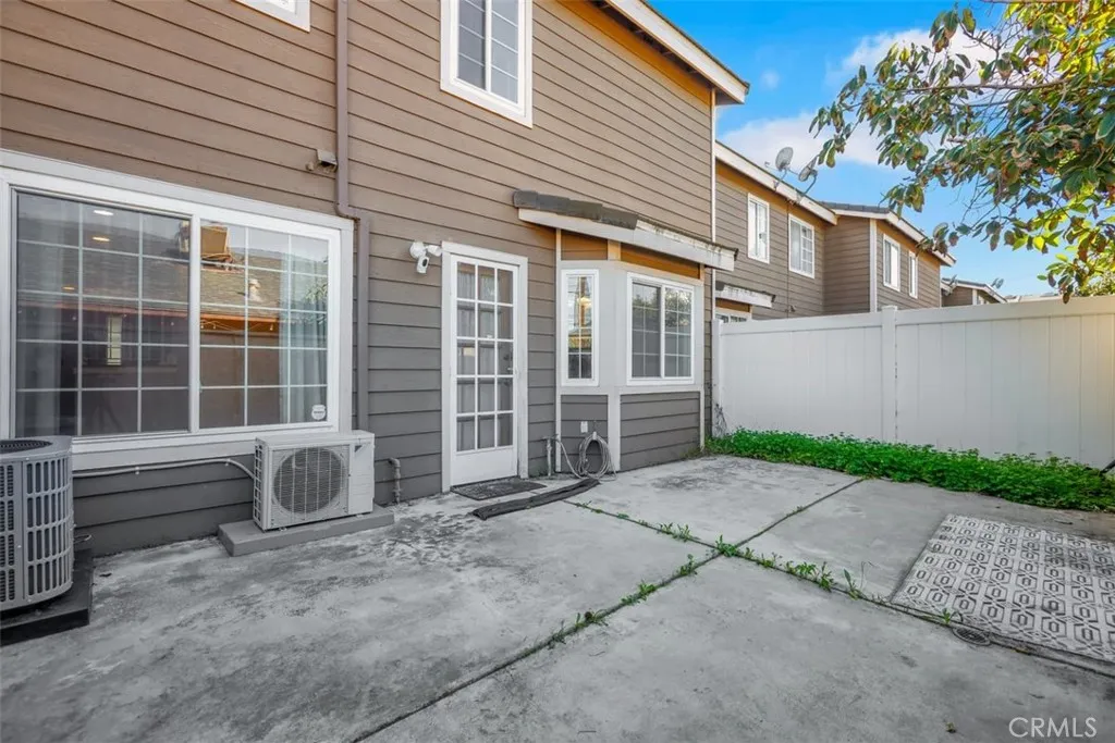 755 N East, Anaheim, California 92805 home-pic-18