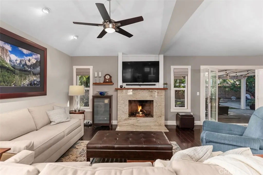 17552 Putney, Huntington Beach, California 92649 home-pic-17