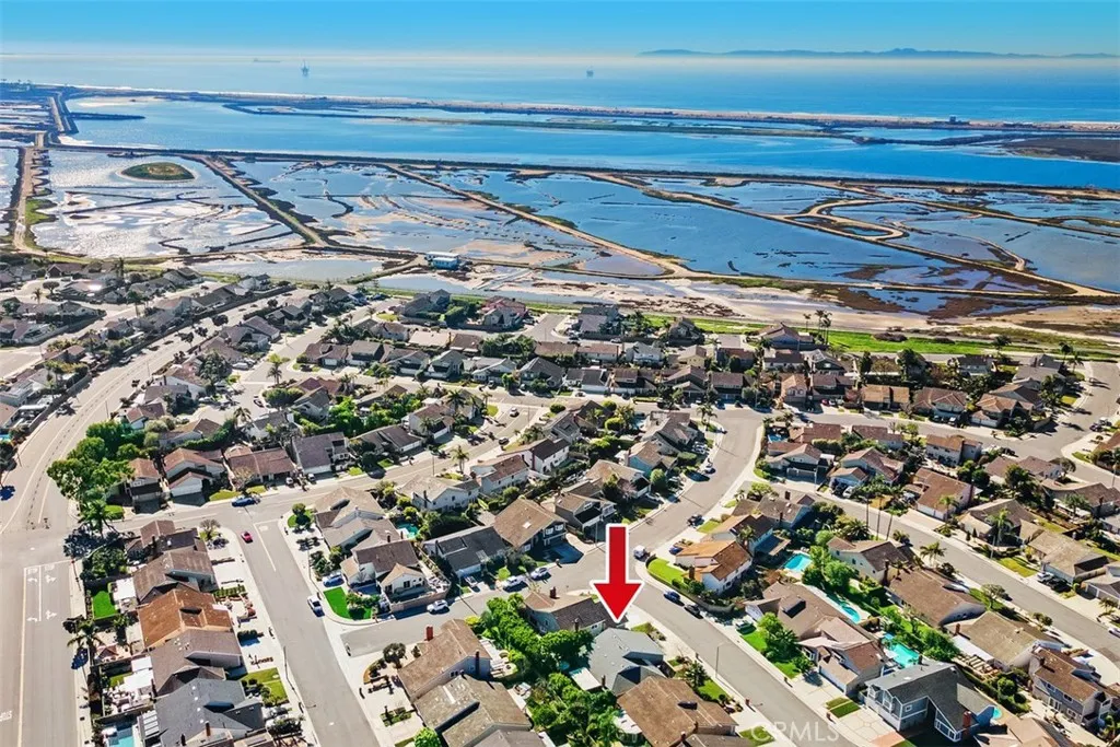 17552 Putney, Huntington Beach, California 92649 home-pic-5