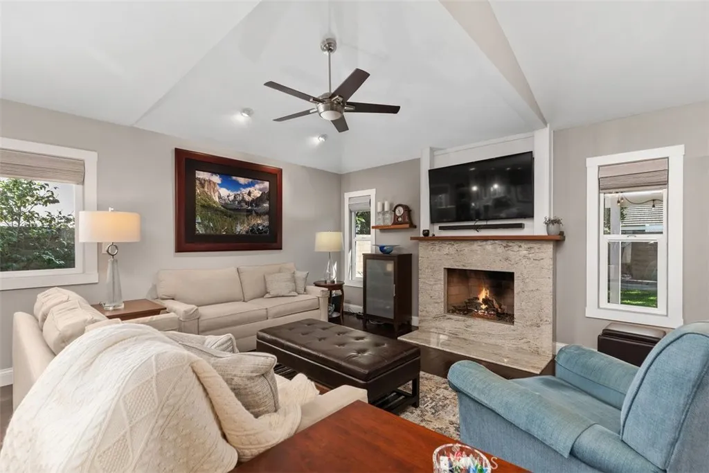 17552 Putney, Huntington Beach, California 92649 home-pic-16