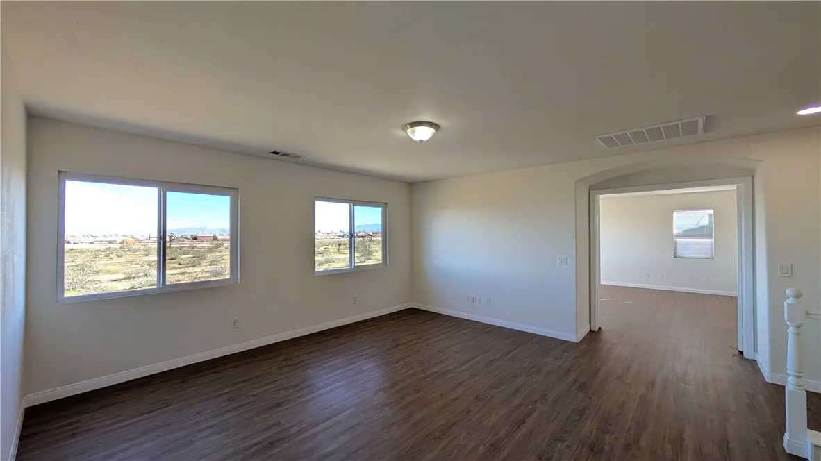 13645 Mayflower, Victorville, California 92392 home-pic-22