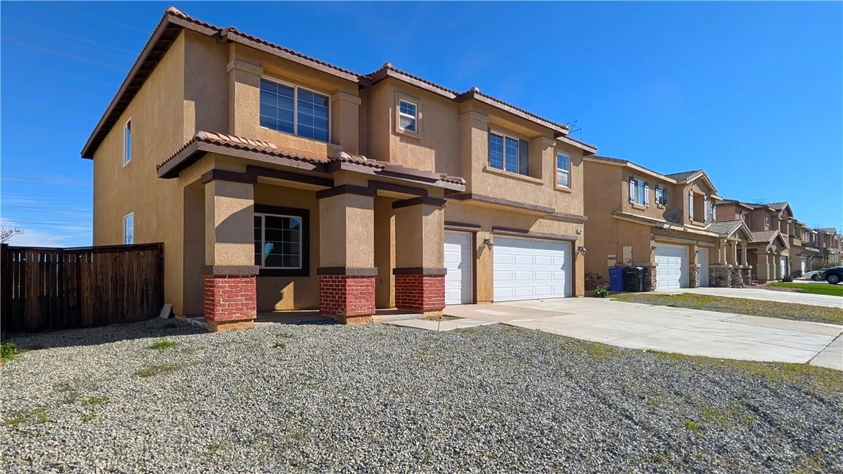 13645 Mayflower, Victorville, California 92392 home-pic-1