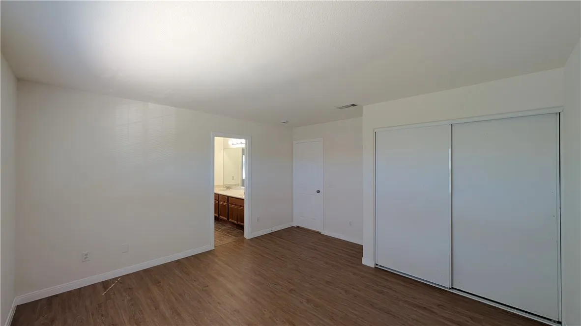 13645 Mayflower, Victorville, California 92392 home-pic-37