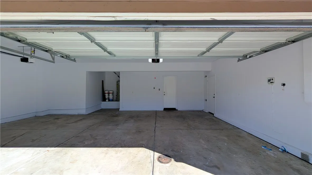 13645 Mayflower, Victorville, California 92392 home-pic-46