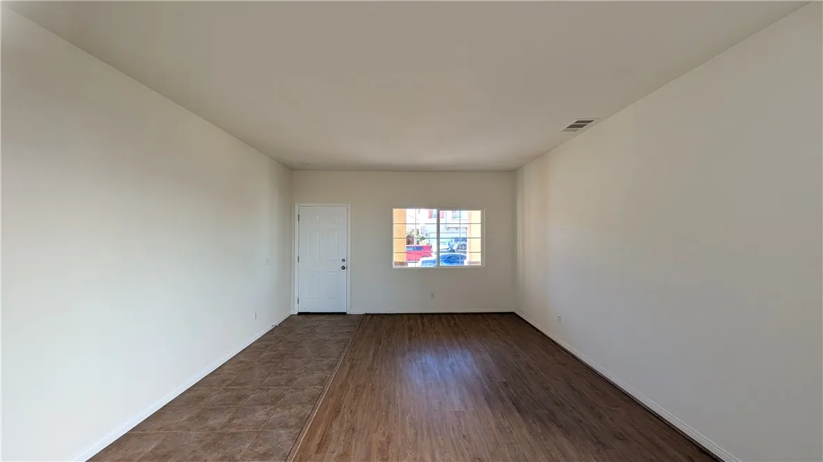 13645 Mayflower, Victorville, California 92392 home-pic-4