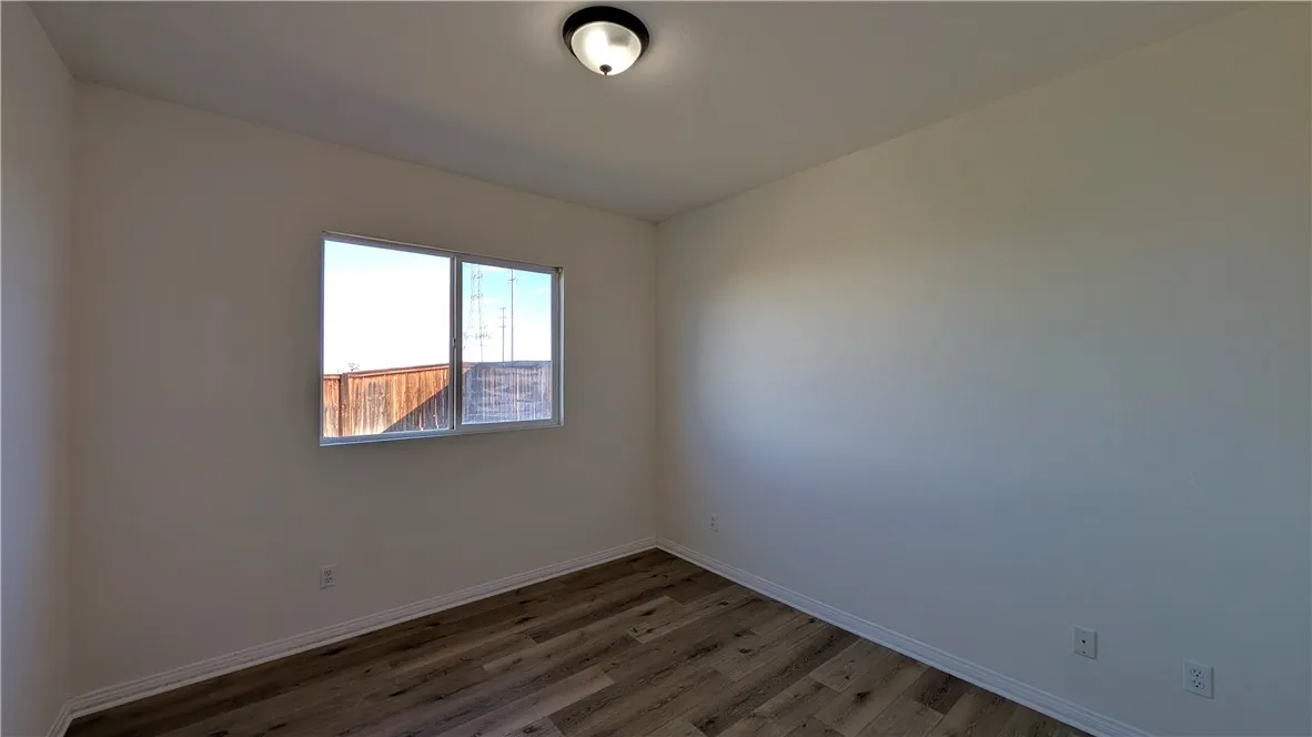 13645 Mayflower, Victorville, California 92392 home-pic-16