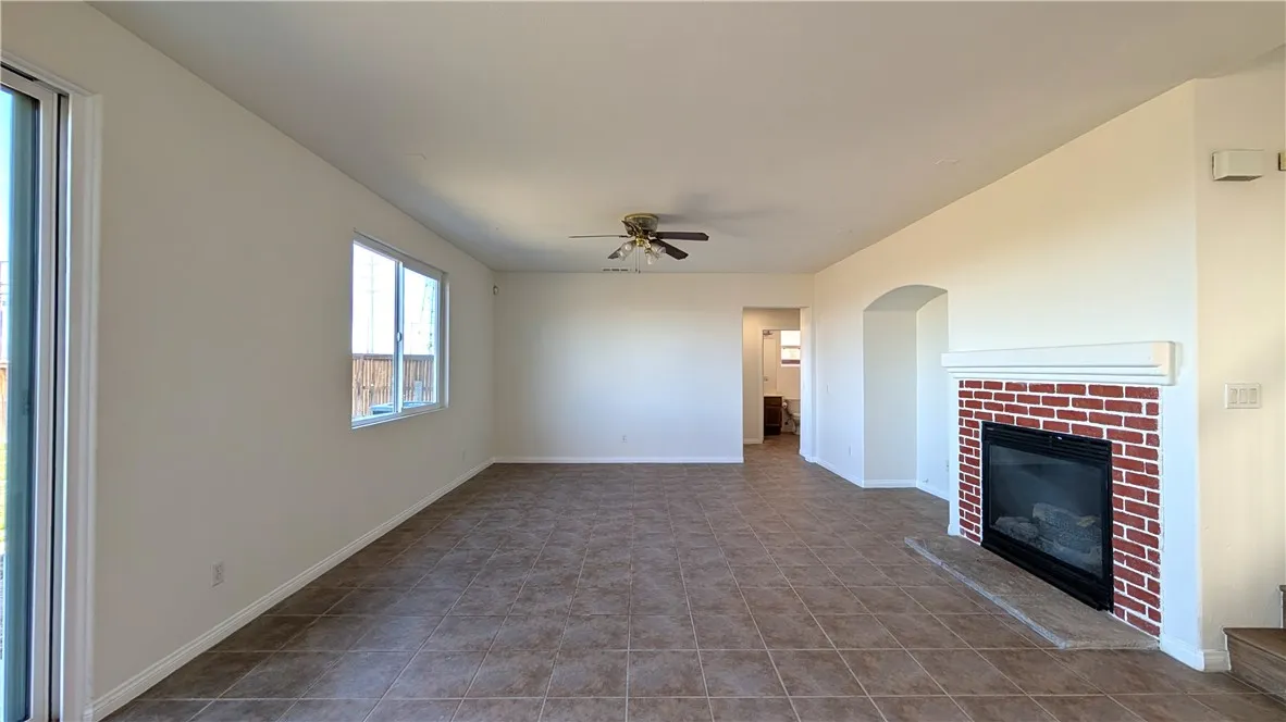 13645 Mayflower, Victorville, California 92392 home-pic-13