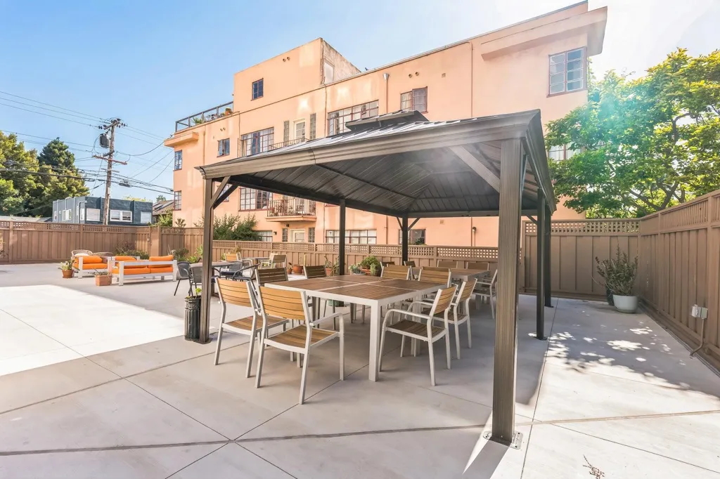 2550 Dana 2f, Berkeley, California 94704 home-pic-21