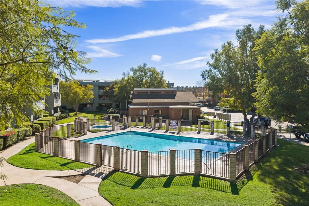1040 E Washington, Escondido, California 92025 home-pic-25