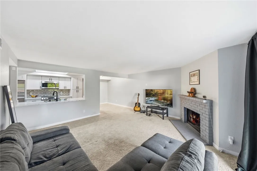 1040 E Washington, Escondido, California 92025 home-pic-8