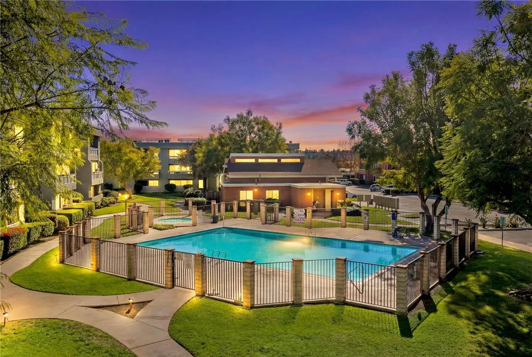 1040 E Washington, Escondido, California 92025 home-pic-31