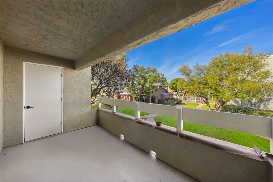 1040 E Washington, Escondido, California 92025 home-pic-18