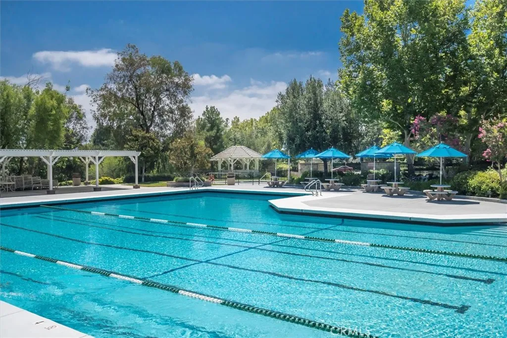 25912 Bellis, Valencia, California 91355 home-pic-29