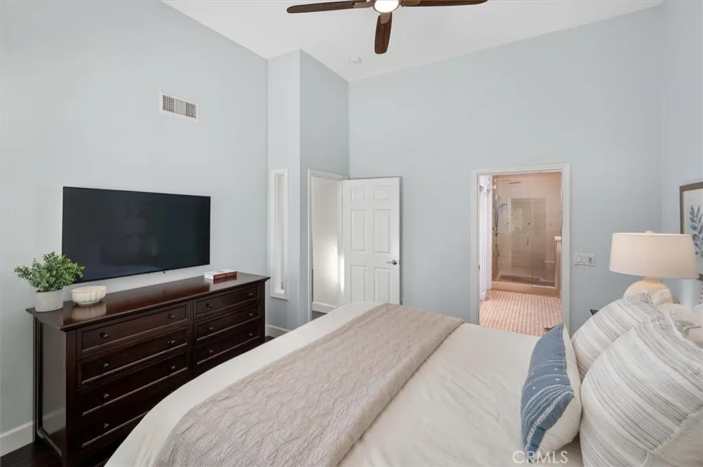 25912 Bellis, Valencia, California 91355 home-pic-48