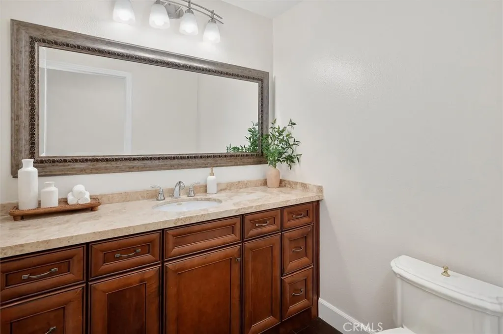 25912 Bellis, Valencia, California 91355 home-pic-42