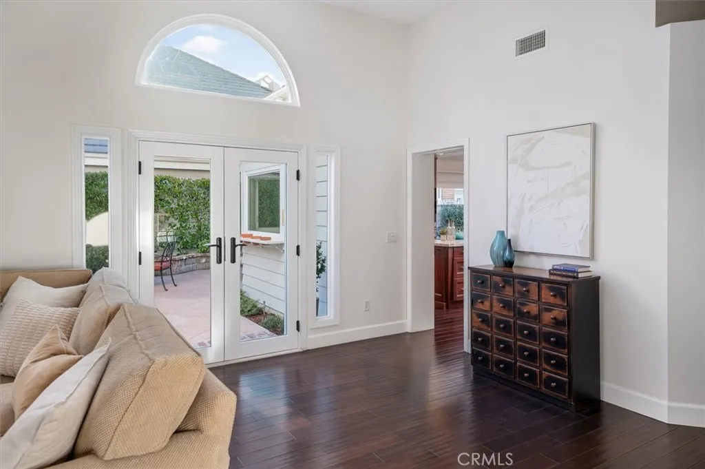 25912 Bellis, Valencia, California 91355 home-pic-8