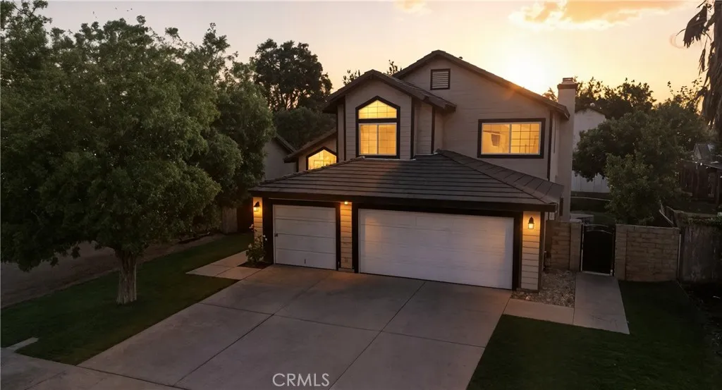 45050 Bevington, Lancaster, California 93535 home-pic-1