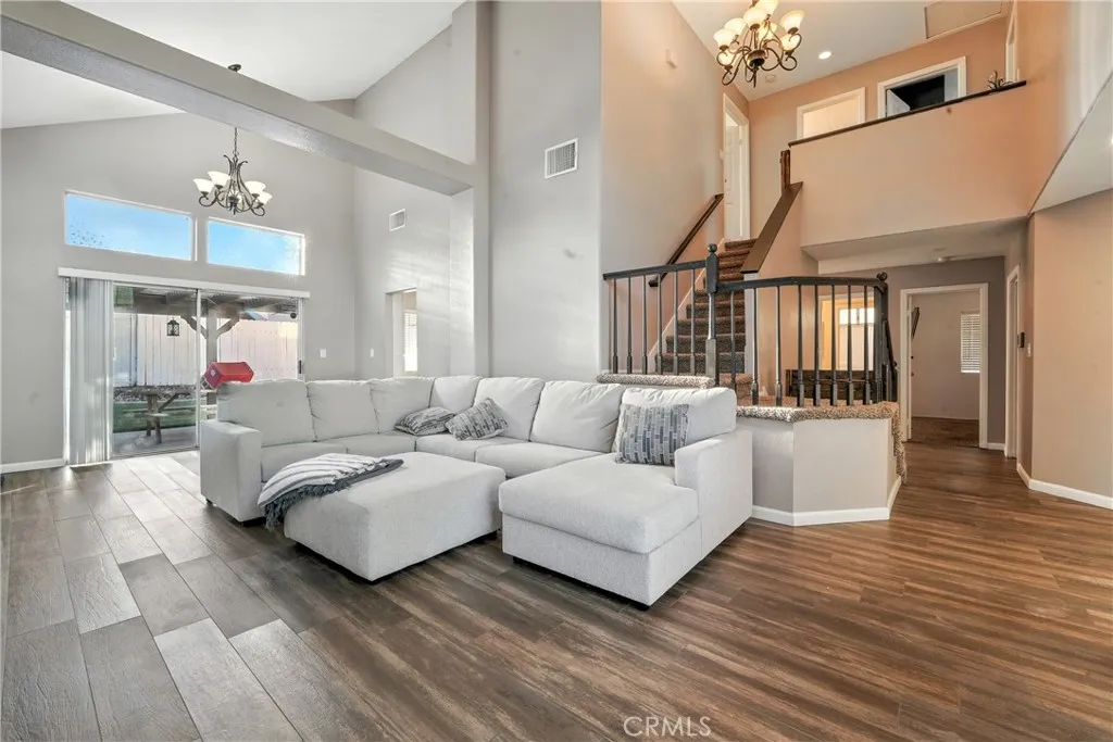 45050 Bevington, Lancaster, California 93535 home-pic-4