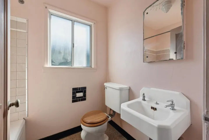 725 Pomona Ave, El Cerrito, California 94530