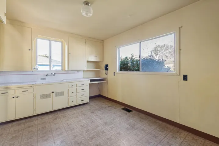 725 Pomona Ave, El Cerrito, California 94530