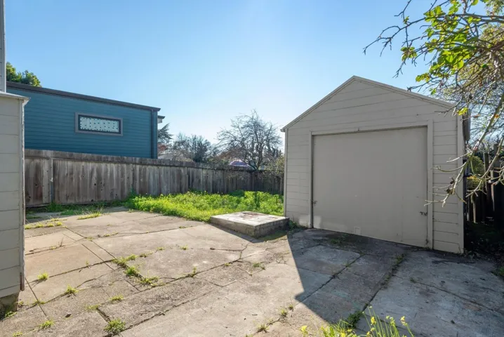 725 Pomona Ave, El Cerrito, California 94530