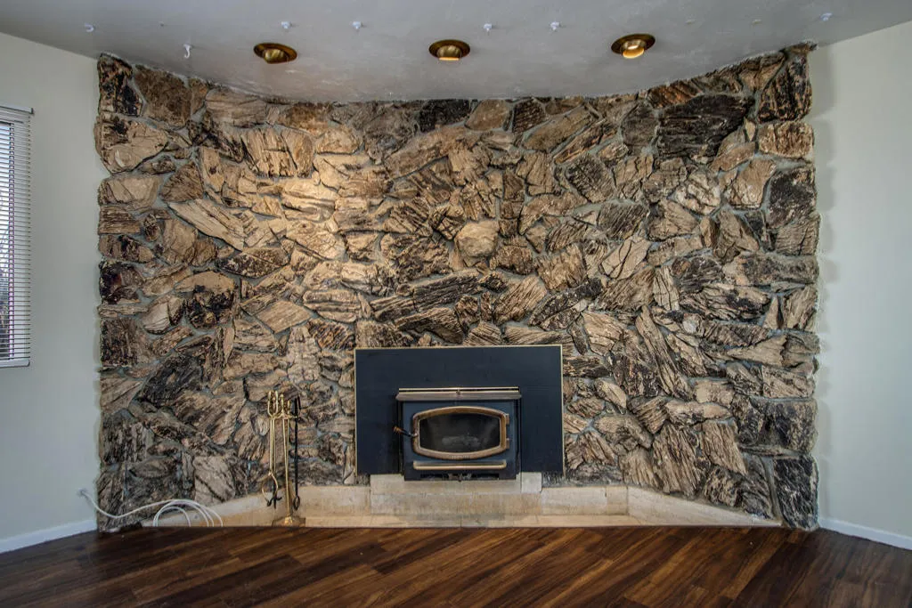 7348 Palomar Avenue, Yucca Valley, California 92284 home-pic-8