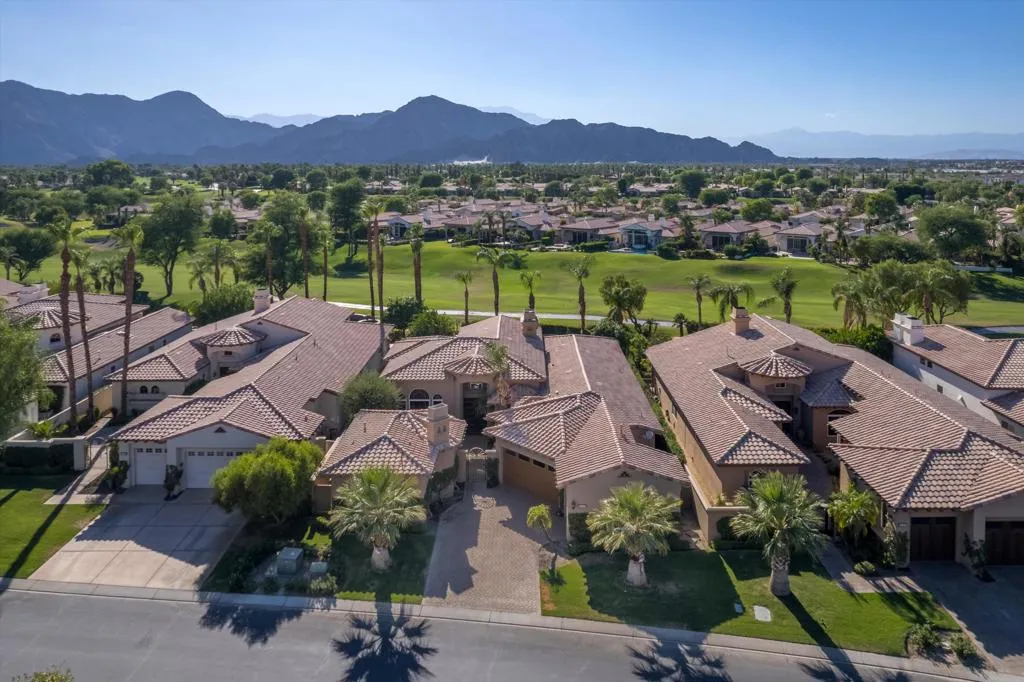 48457 Vista Palomino, La Quinta, California 92253 home-pic-1