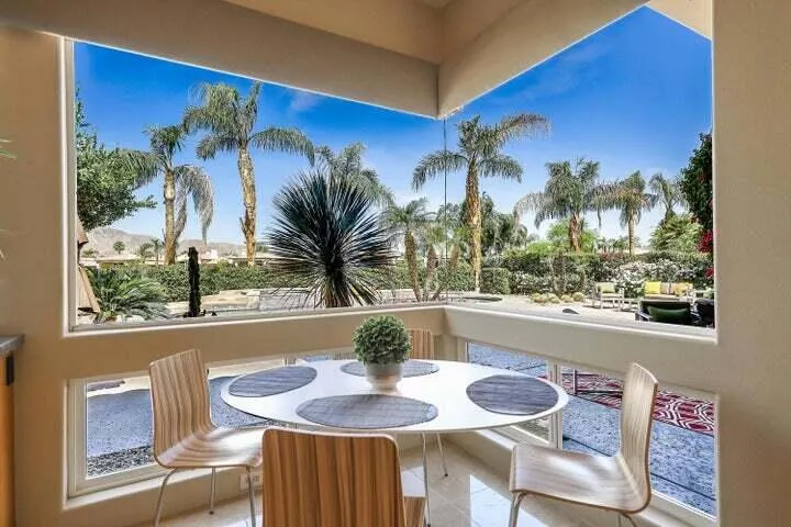 48457 Vista Palomino, La Quinta, California 92253 home-pic-10