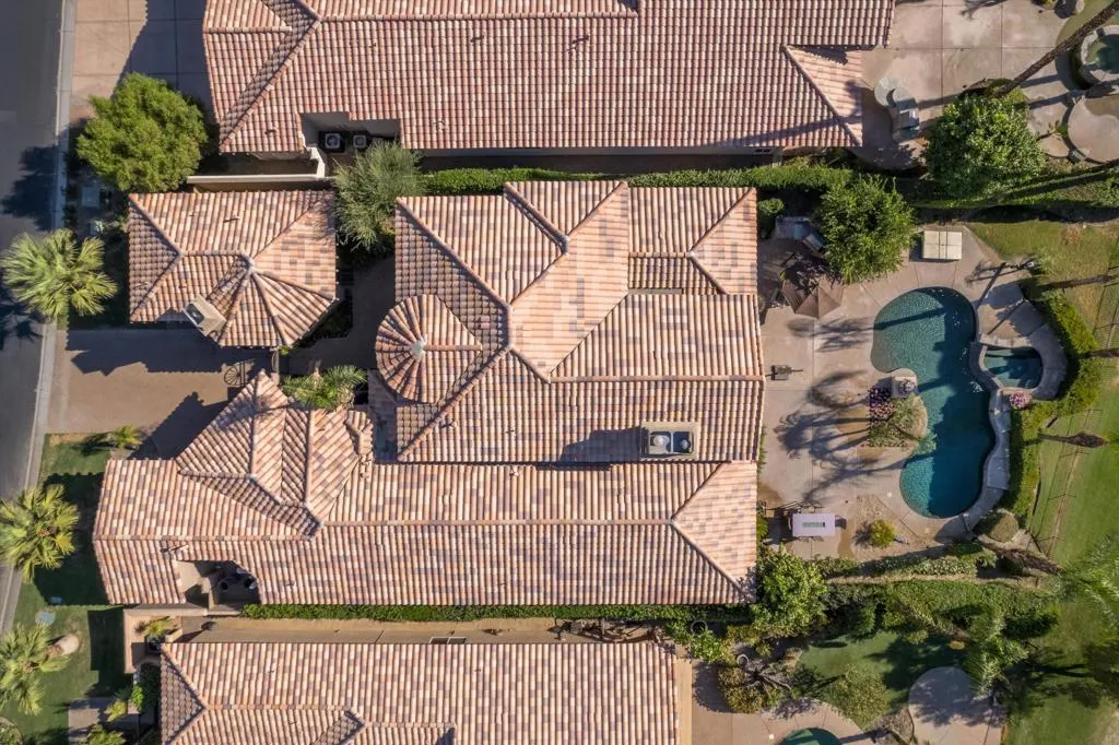 48457 Vista Palomino, La Quinta, California 92253 home-pic-56