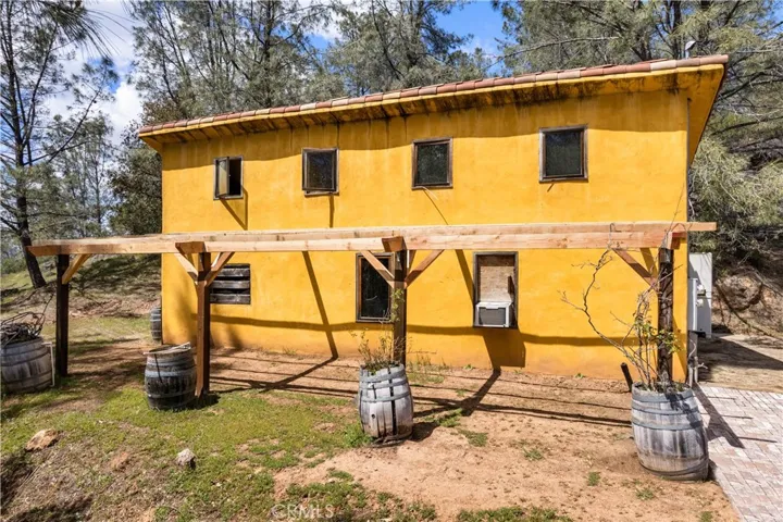 Winery building or possible guest unit