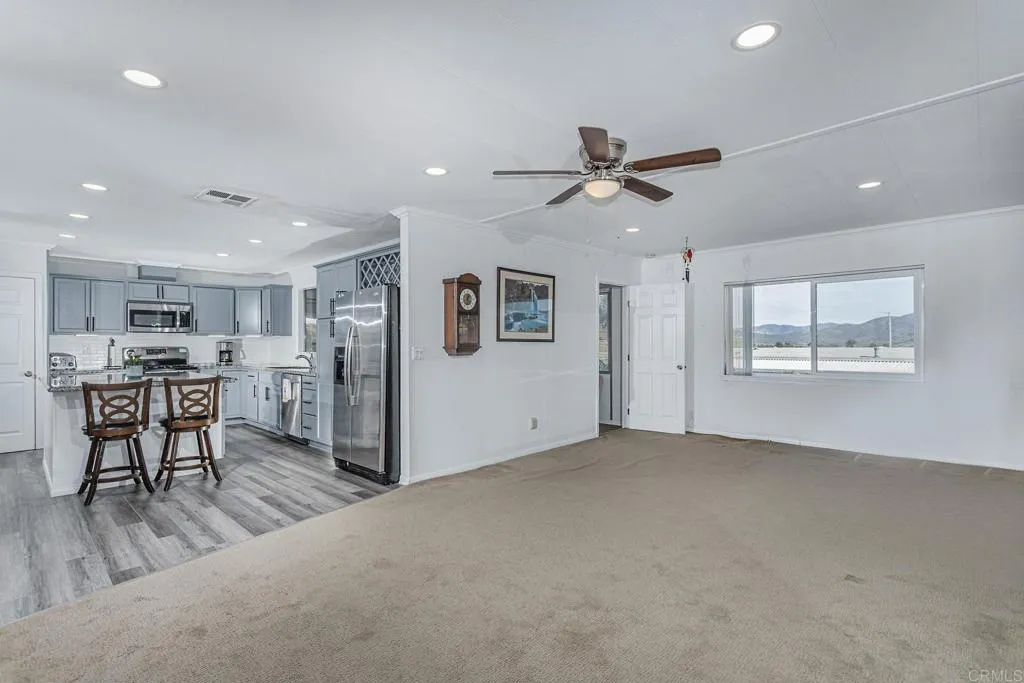 Den/Family/Great Room