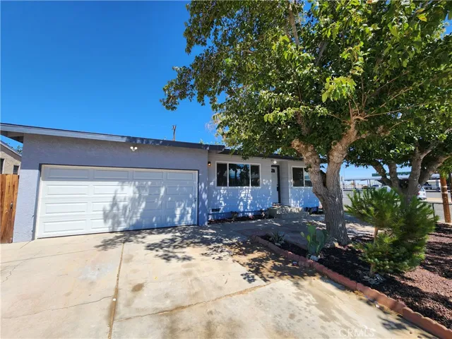 1867 E Avenue Q13, Palmdale, California 93550