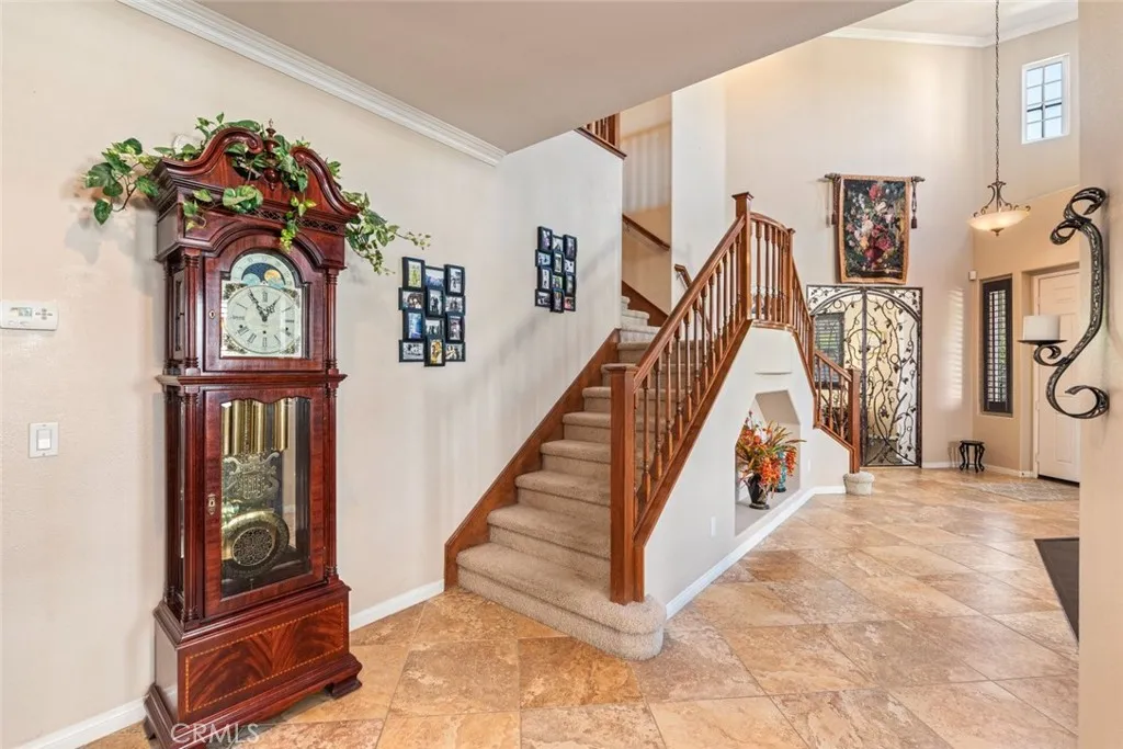 30085 Trois Valley, Murrieta, California 92563 home-pic-18