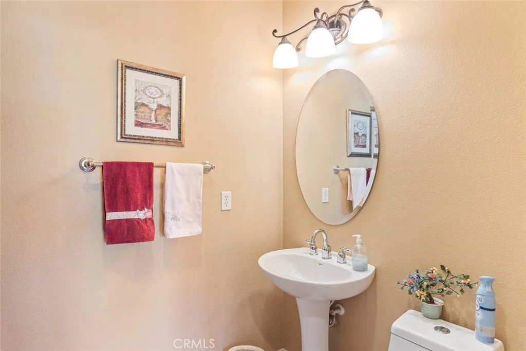 30085 Trois Valley, Murrieta, California 92563 home-pic-24