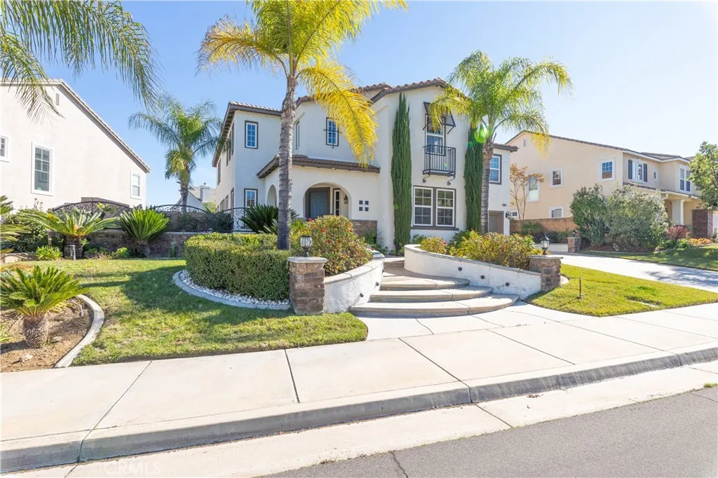 30085 Trois Valley, Murrieta, California 92563 home-pic-5