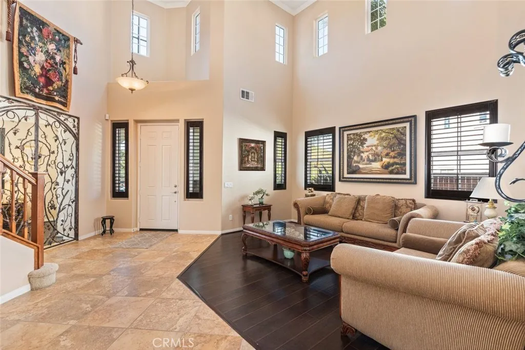 30085 Trois Valley, Murrieta, California 92563 home-pic-17