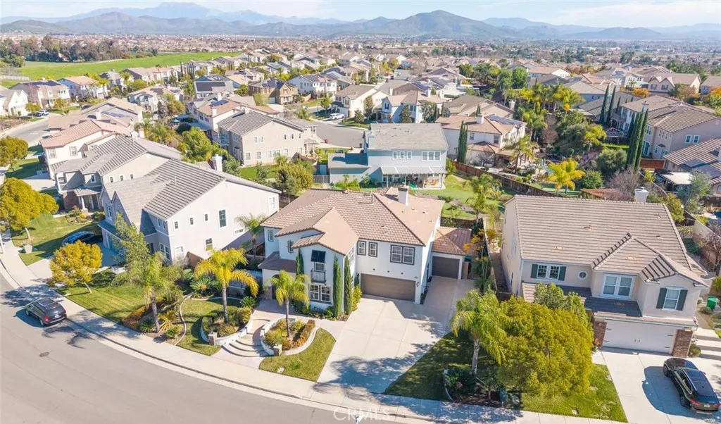30085 Trois Valley, Murrieta, California 92563 home-pic-49